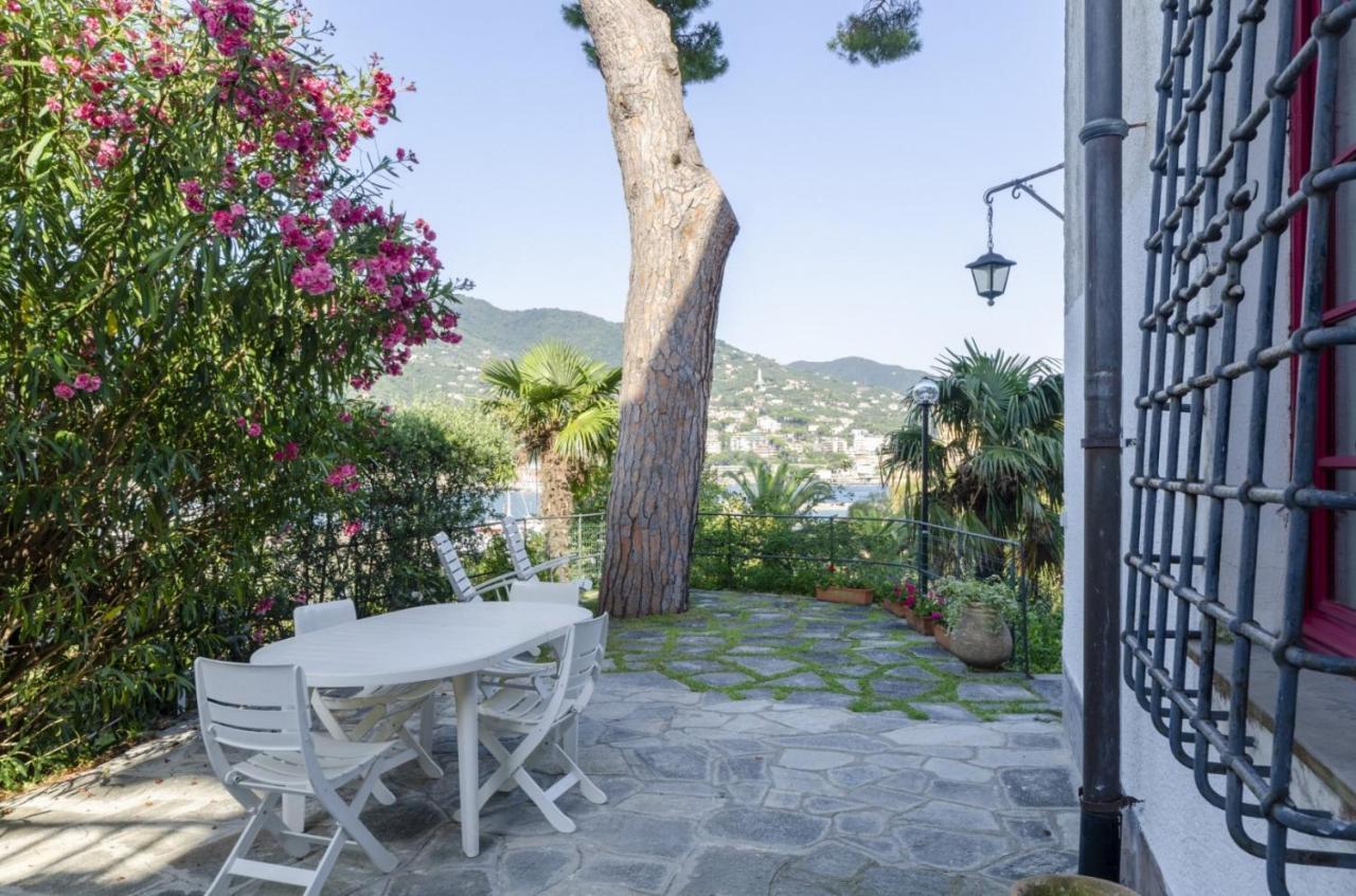 Joivy Apt With Amazing Sea View And Patio, Next To Port Of Rapallo Exterior photo